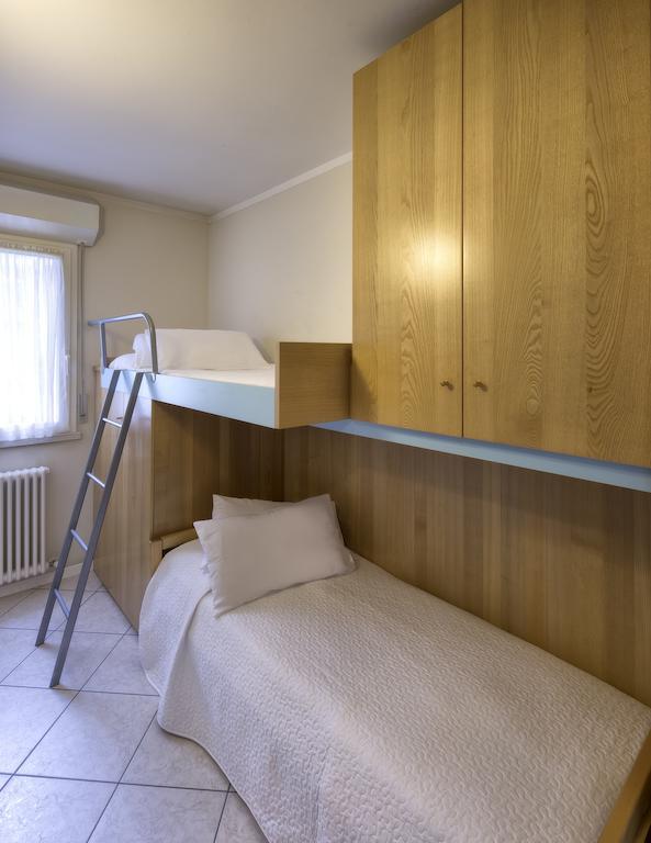 Residence Hamilton Riccione Kamer foto