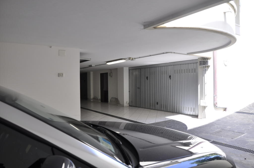 Residence Hamilton Riccione Buitenkant foto
