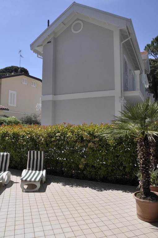 Residence Hamilton Riccione Buitenkant foto