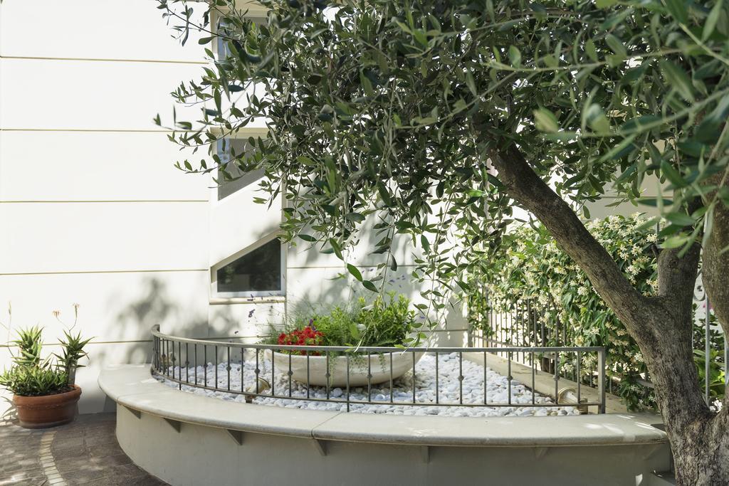 Residence Hamilton Riccione Buitenkant foto